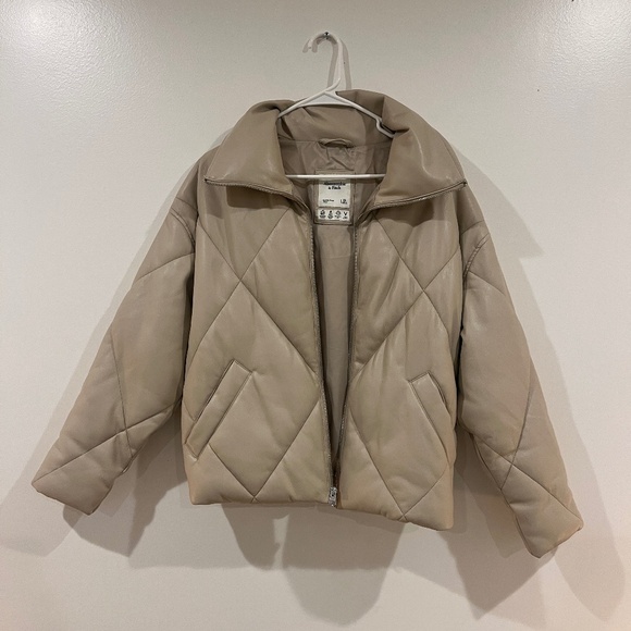 Abercrombie & Fitch Vegan Leather Puffer - Picture 1 of 3